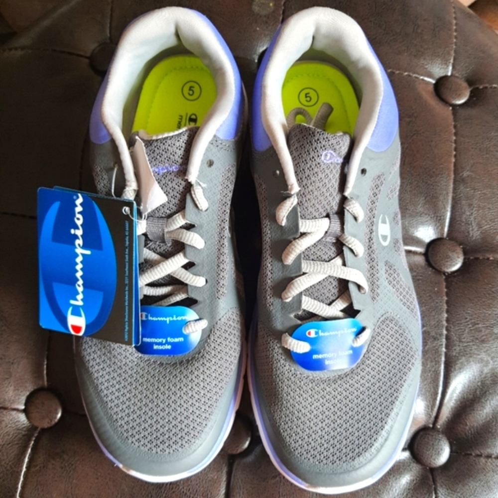 🆕 NWT CHAMPIONS MEMORY FOAM SNEAKERS ATHLETIC SHOES (4-04132020)